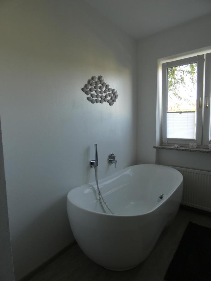 Gartenwohnung Juliana Gstadt Laeufers Chiemsee Holiday Home Gstadt am Chiemsee Exteriör bild